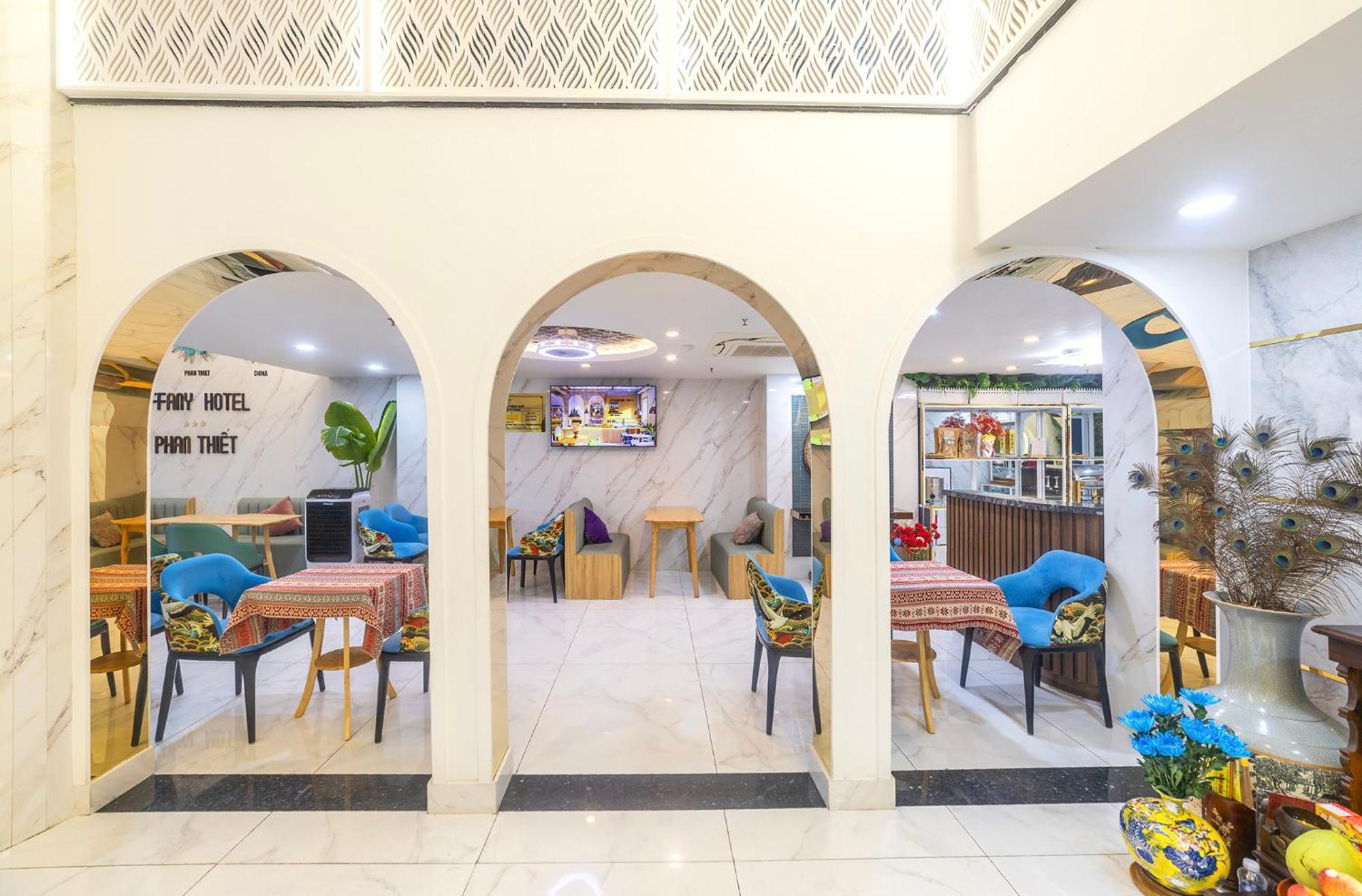 Tiffany Hotel & Restaurant Phan Thiet Exterior photo